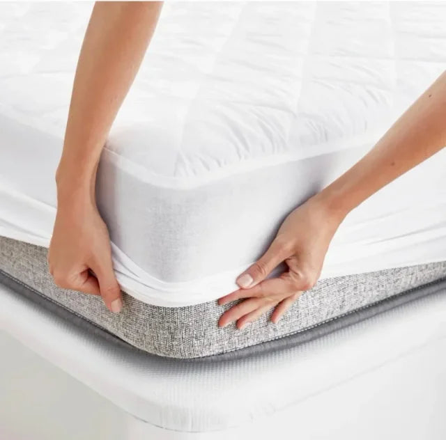 Pikolin Waterproof Mattress Protector 135 (NEW)