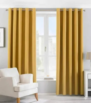 Juego de Cortinas Opacas de Ojales Riva Home (Modelo Eclipse Blackout) – Color Ocre (168 × 137 cm)
