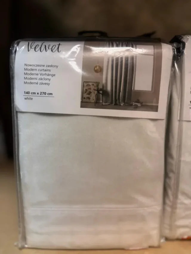 Pair of Velvet Curtains 140x270cm White