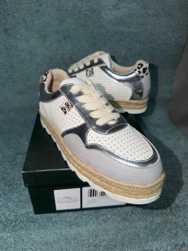 Sneakers Size 7 NEW!