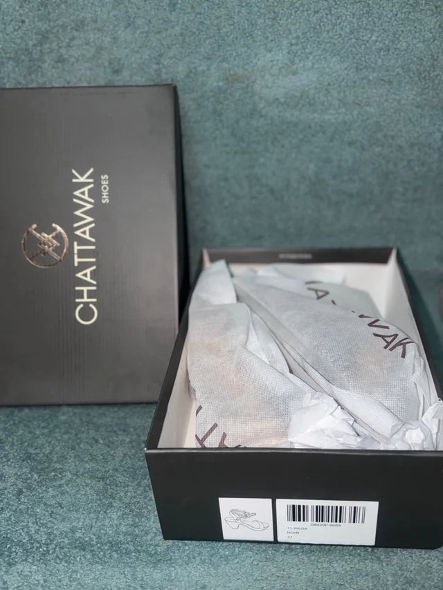 Black Sandals Size 37 NEW!